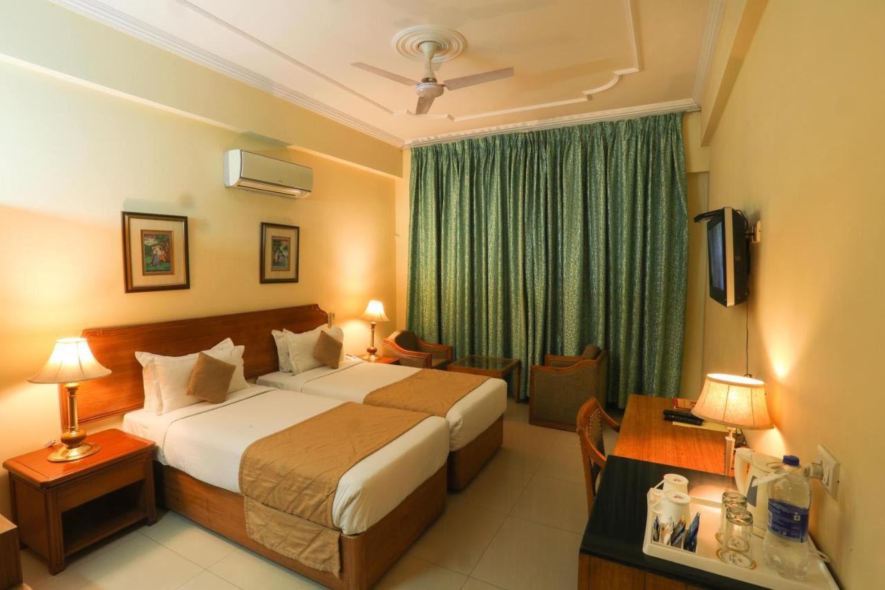 Classic Residency Haridwār Buitenkant foto