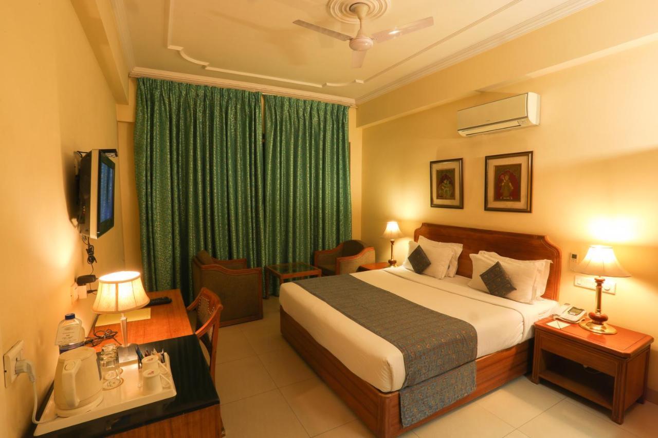 Classic Residency Haridwār Buitenkant foto