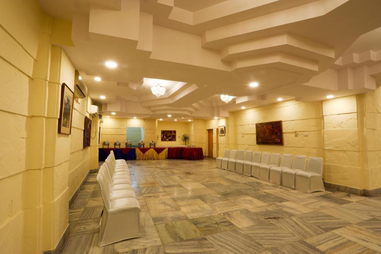 Classic Residency Haridwār Buitenkant foto